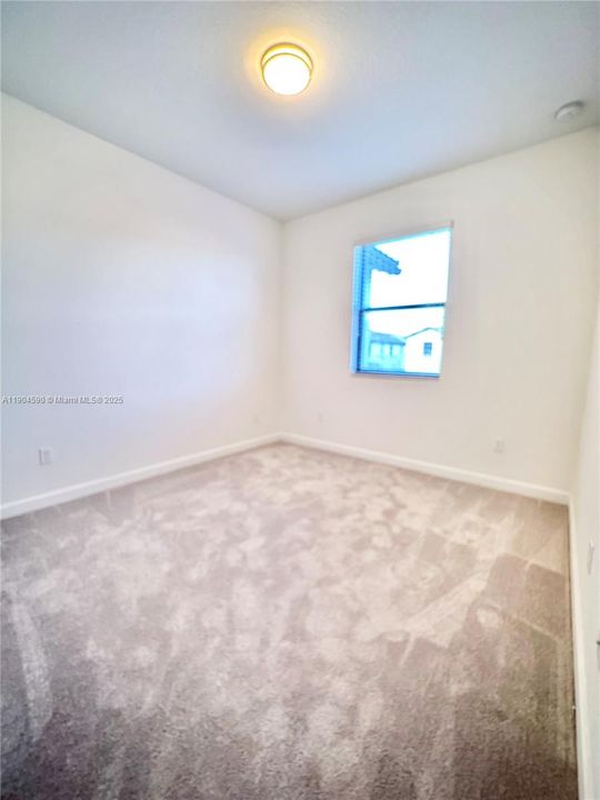 En Renta: $3,350 (3 camas, 2 baños, 1507 Pies cuadrados)