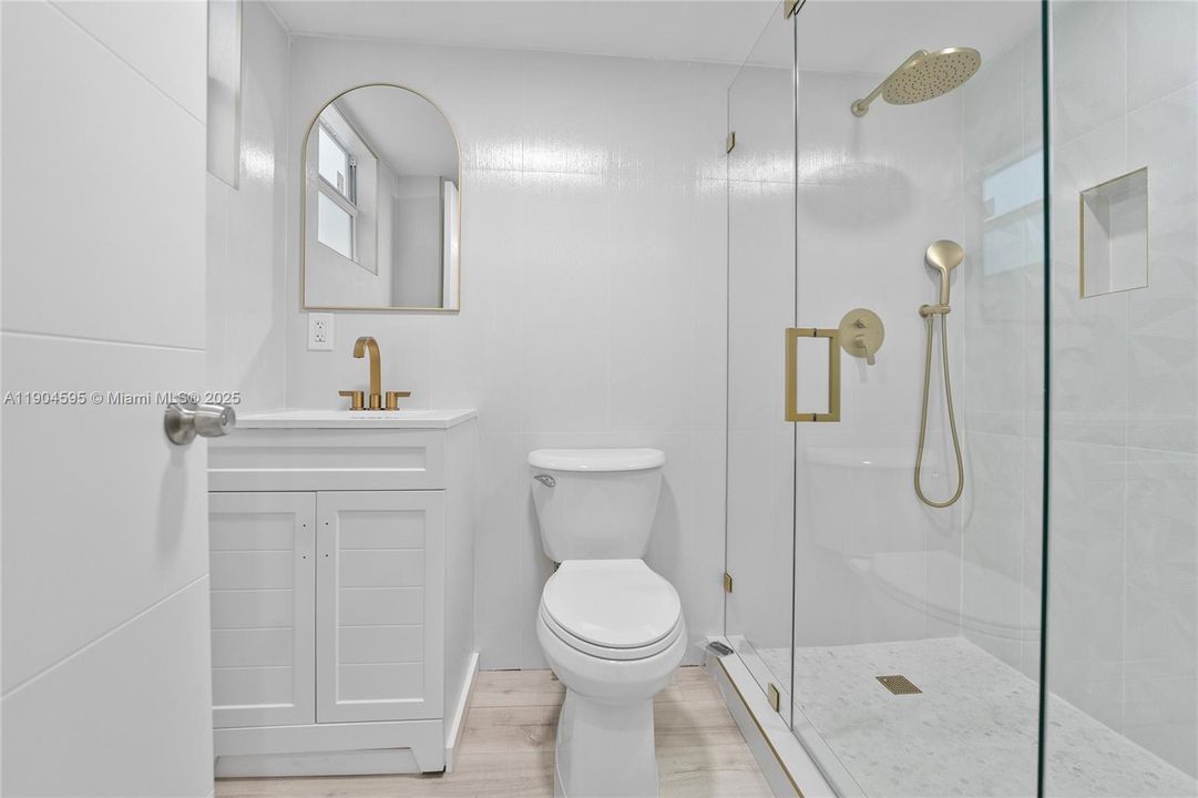 For Rent: $2,800 (2 beds, 2 baths, 1732 Square Feet)