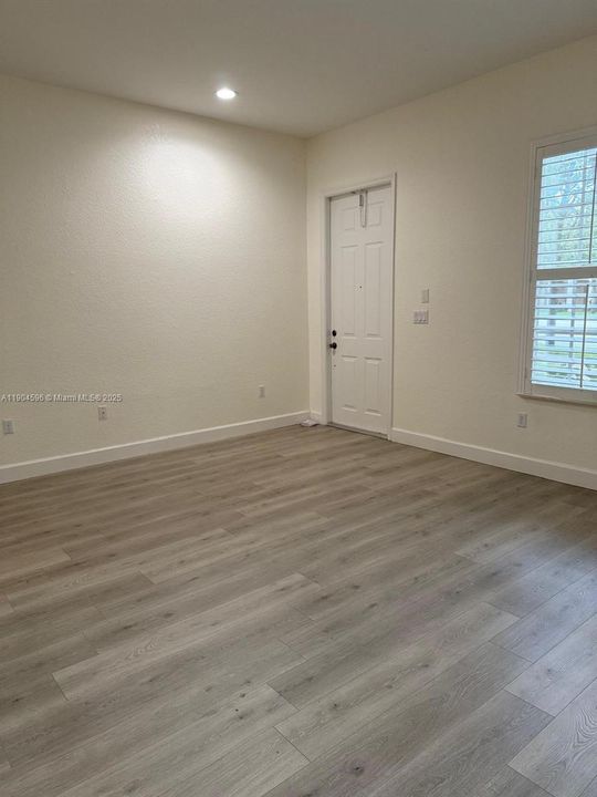 Recently Rented: $2,650 (2 beds, 2 baths, 1440 Square Feet)