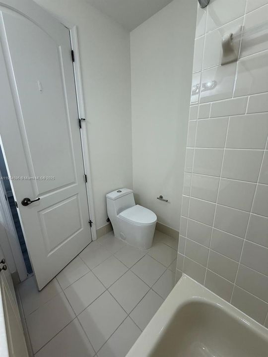 Recently Rented: $2,650 (2 beds, 2 baths, 1440 Square Feet)