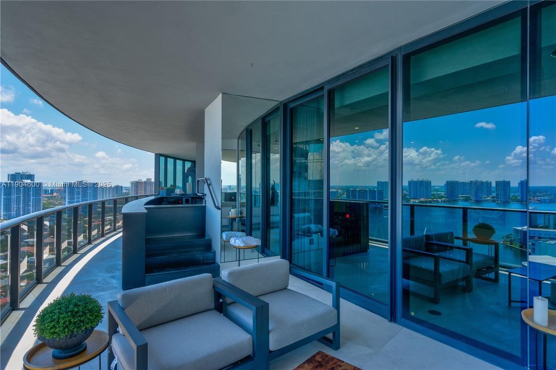 В аренду: $25,000 (3 спален, 4 ванн, 3171 Квадратных фут)