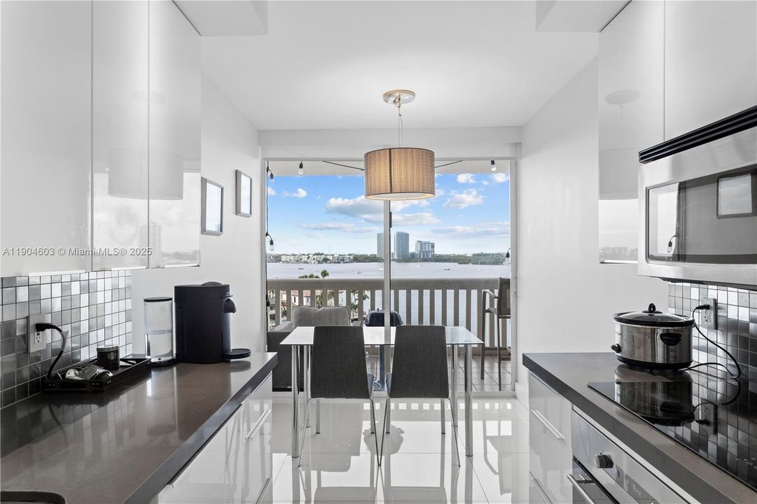 For Rent: $5,650 (2 beds, 2 baths, 1350 Square Feet)