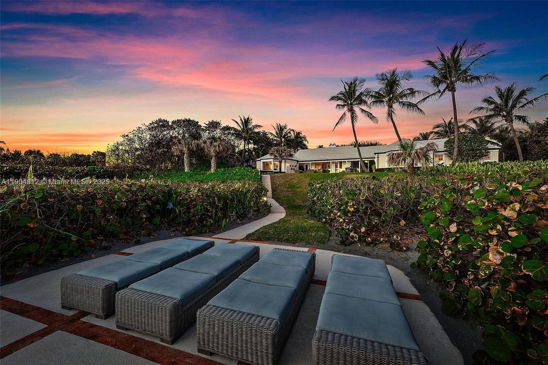 For Sale: $20,490,000 (5 beds, 5 baths, 4777 Square Feet)