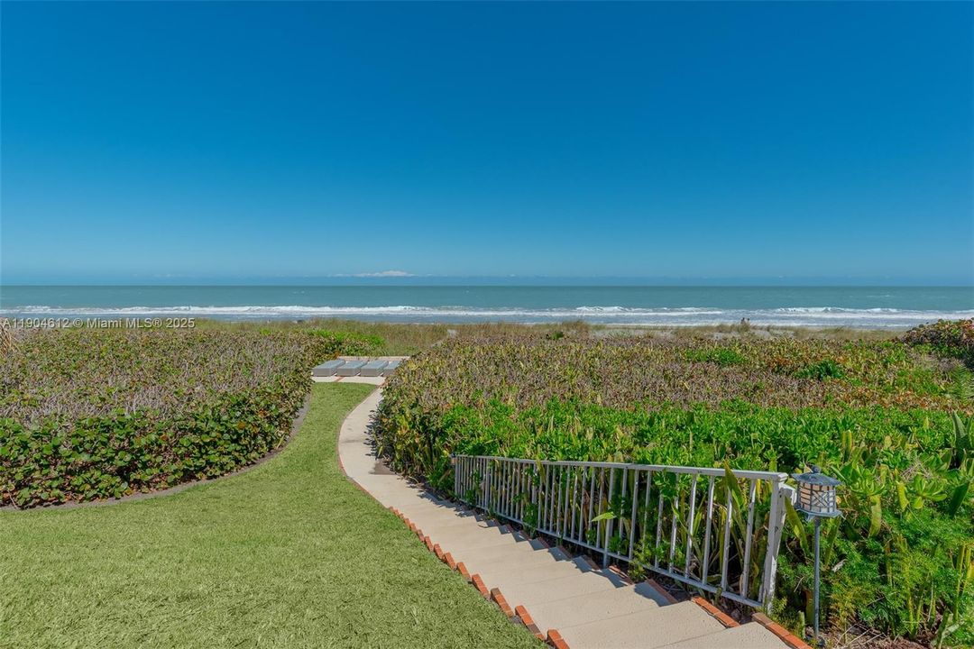 For Sale: $20,490,000 (5 beds, 5 baths, 4777 Square Feet)