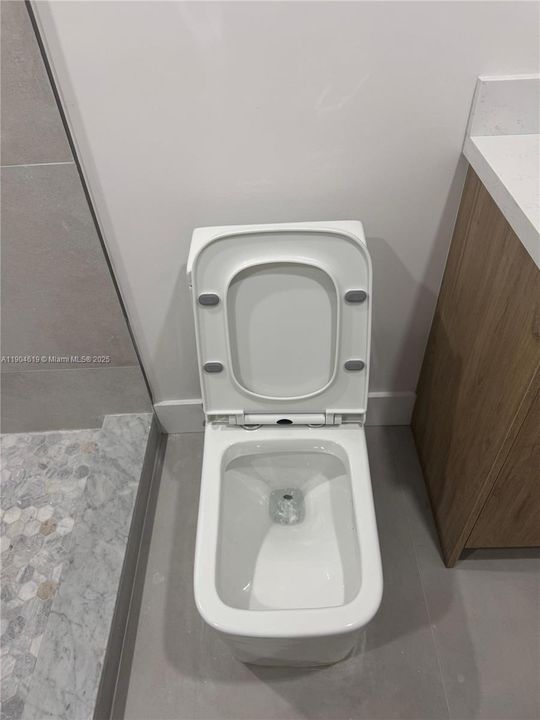 En Renta: $5,800 (6 camas, 4 baños, 2400 Pies cuadrados)