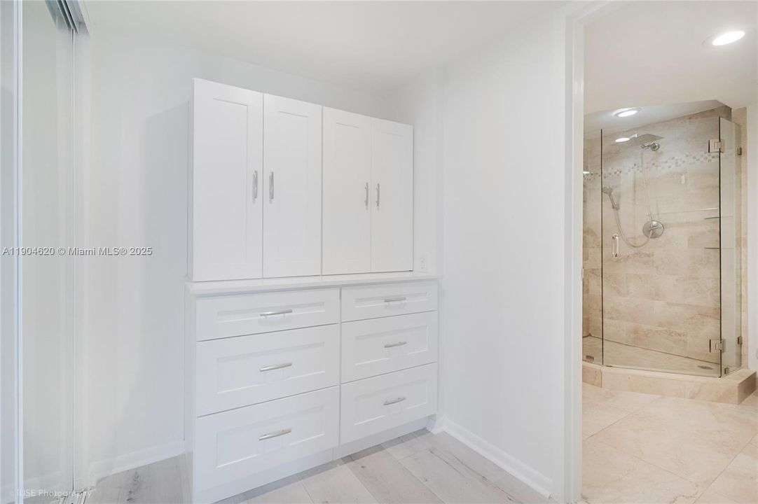 На продажу: $800,000 (2 спален, 2 ванн, 1440 Квадратных фут)