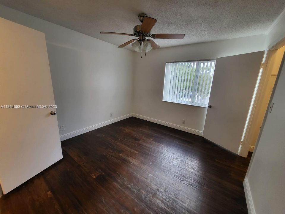 For Rent: $2,200 (2 beds, 2 baths, 1030 Square Feet)