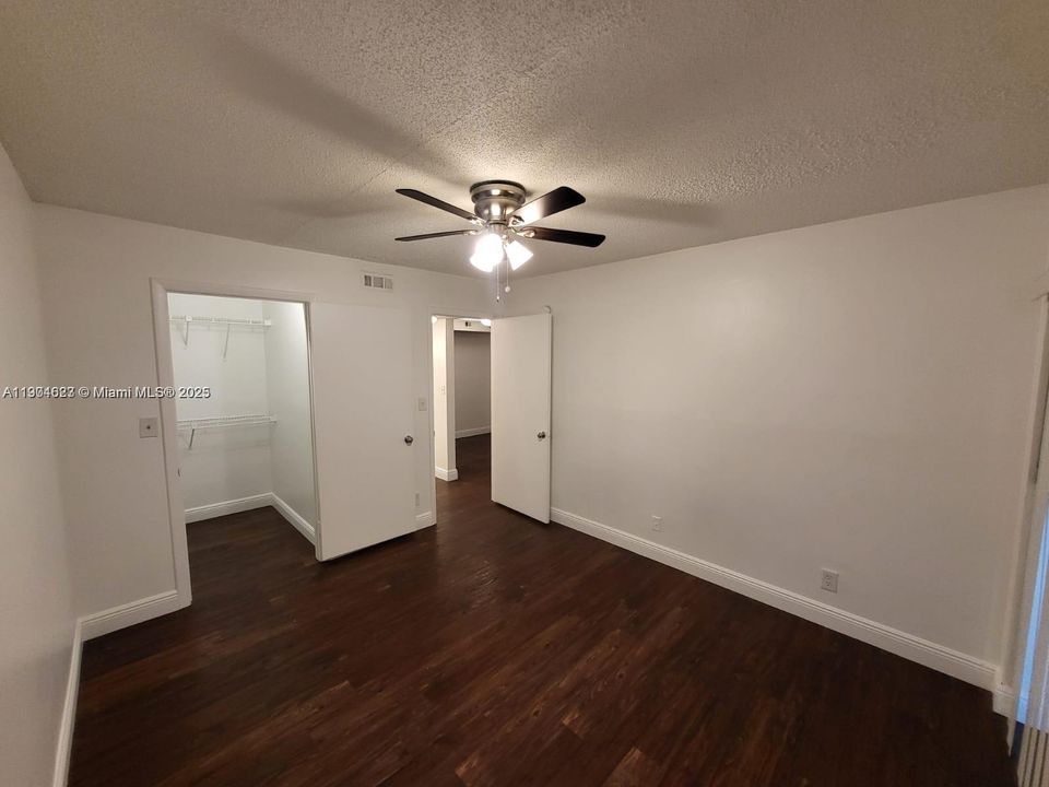 For Rent: $2,200 (2 beds, 2 baths, 1030 Square Feet)