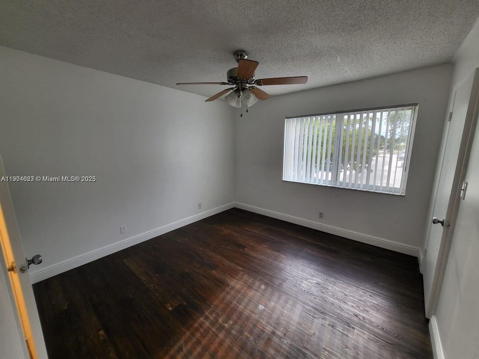 For Rent: $2,200 (2 beds, 2 baths, 1030 Square Feet)