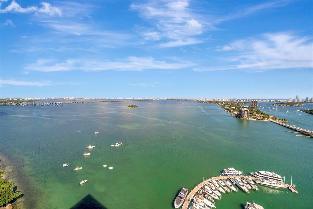 最近租的: $4,950 (2 贝兹, 2 浴室, 1717 平方英尺)