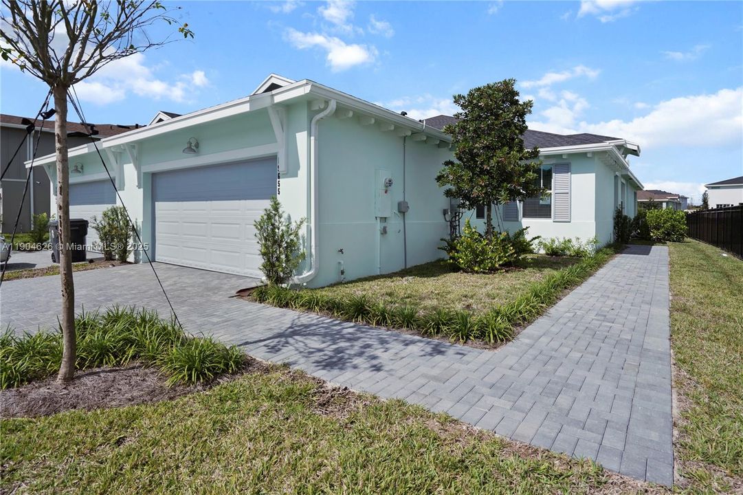 出租: $3,400 (3 贝兹, 2 浴室, 1758 平方英尺)