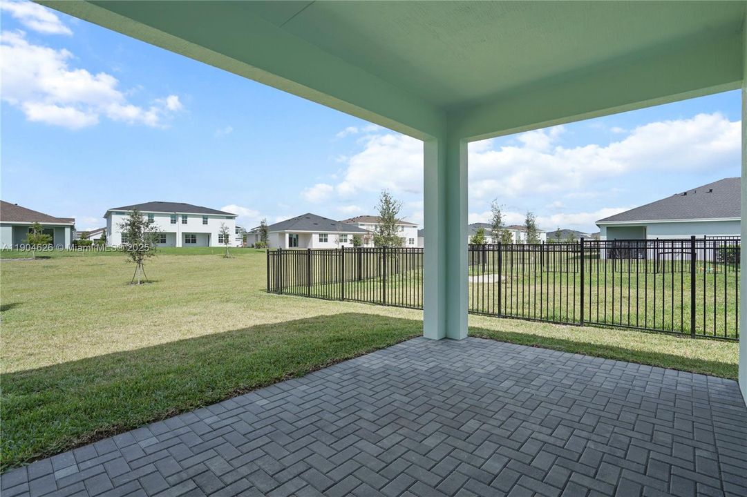 出租: $3,400 (3 贝兹, 2 浴室, 1758 平方英尺)