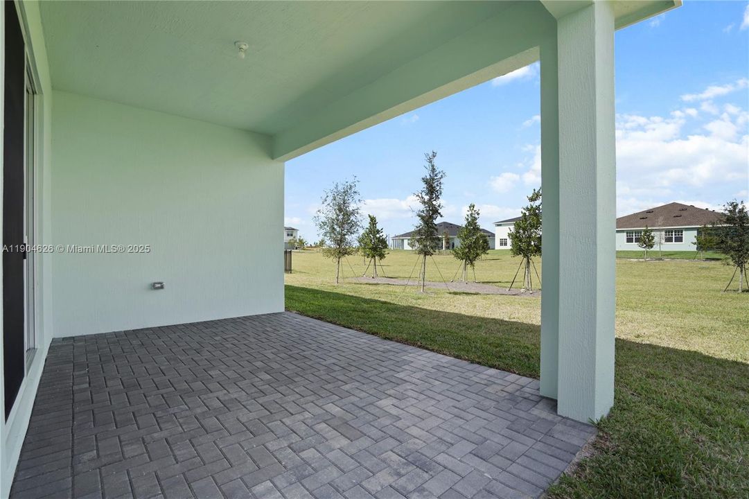 出租: $3,400 (3 贝兹, 2 浴室, 1758 平方英尺)