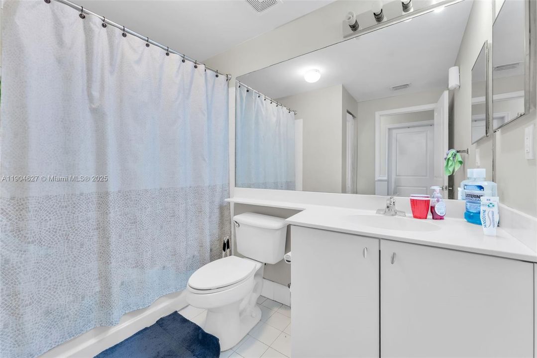 出租: $2,950 (3 贝兹, 2 浴室, 1315 平方英尺)