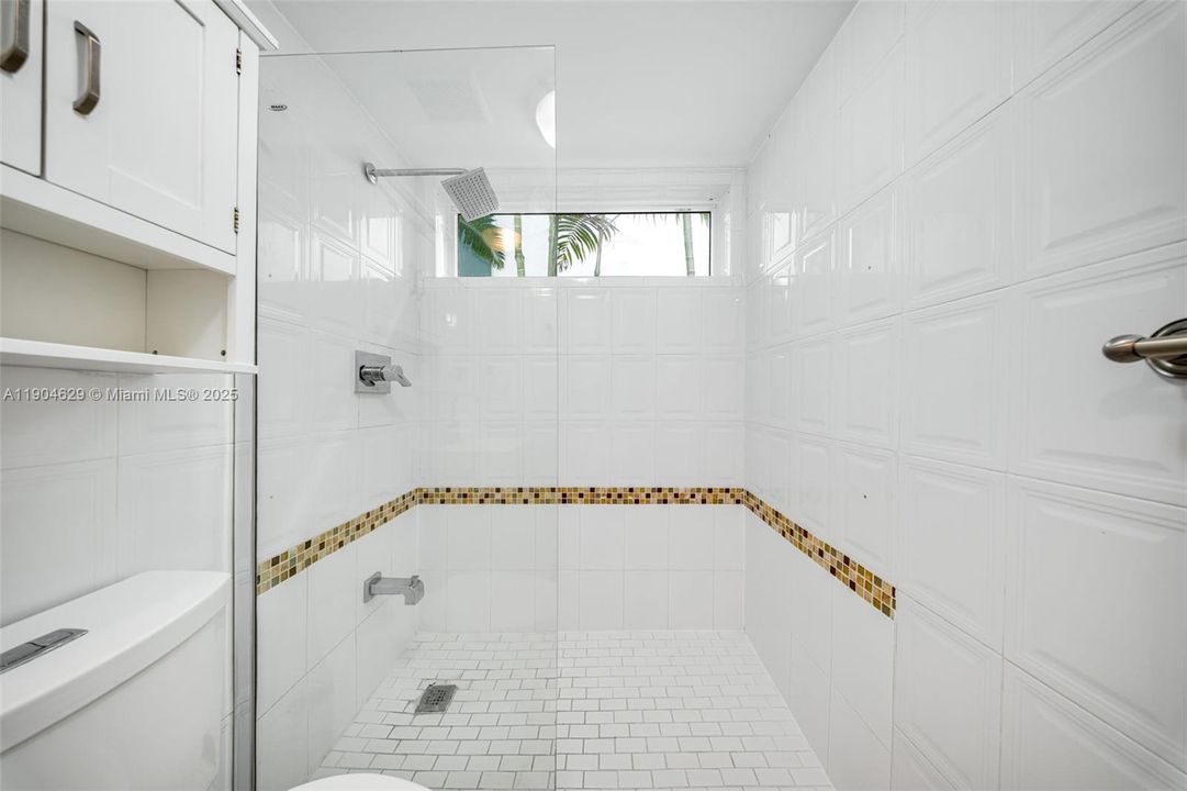 待售: $1,749,900 (4 贝兹, 2 浴室, 2612 平方英尺)