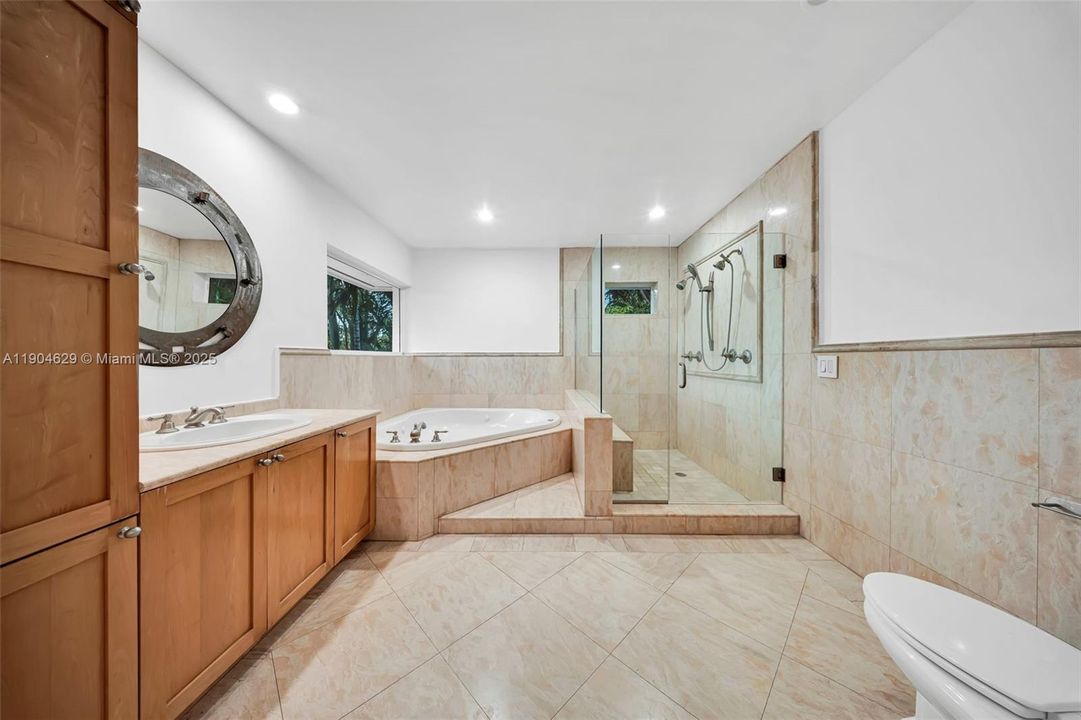 待售: $1,749,900 (4 贝兹, 2 浴室, 2612 平方英尺)