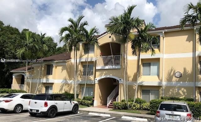 Recently Rented: $2,000 (2 beds, 2 baths, 1256 Square Feet)