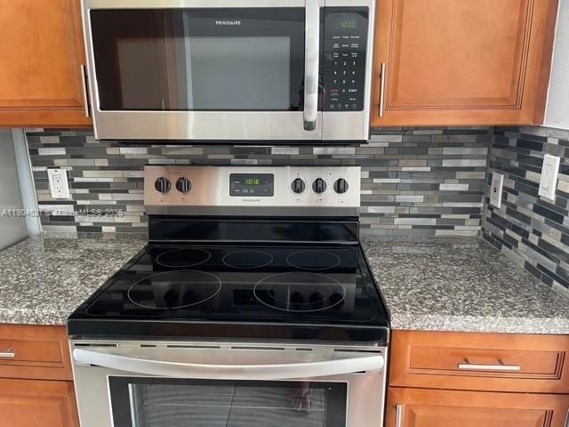 Recently Rented: $2,000 (2 beds, 2 baths, 1256 Square Feet)