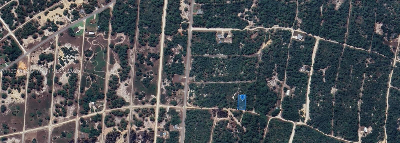 En Venta: $8,900 (0.28 acres)