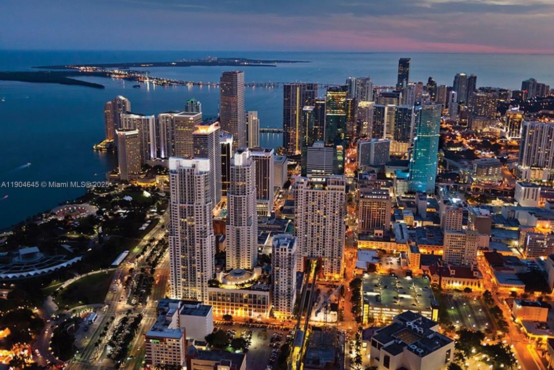 Recently Rented: $4,000 (2 beds, 2 baths, 1203 Square Feet)