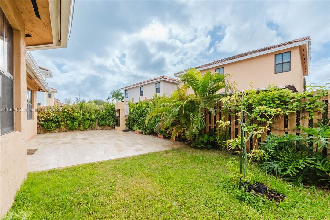 Недавно арендовано: $4,300 (3 спален, 2 ванн, 1735 Квадратных фут)