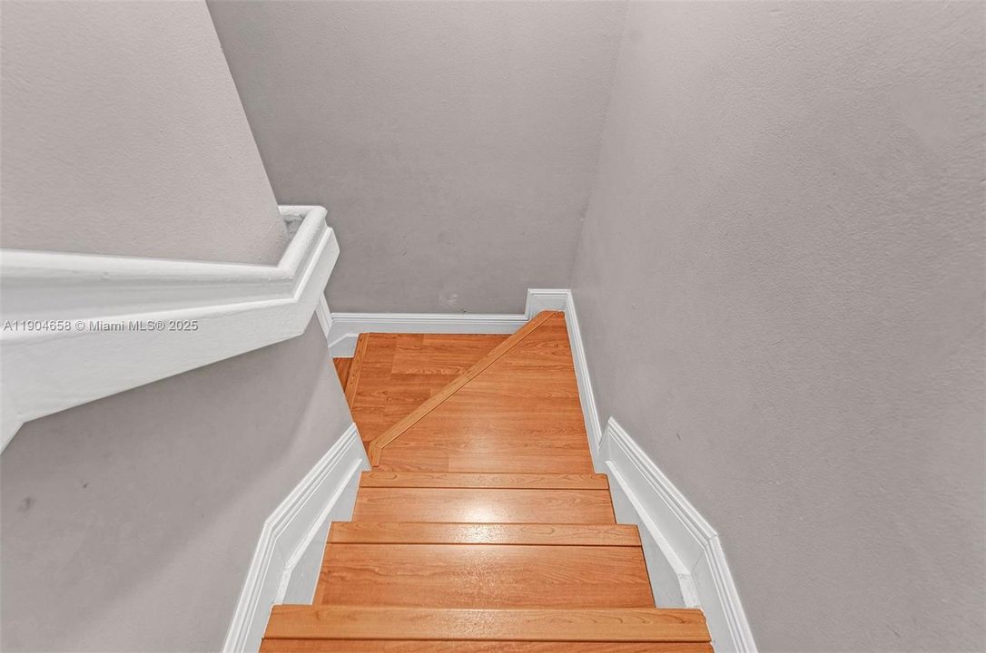 待售: $500,000 (3 贝兹, 2 浴室, 1690 平方英尺)