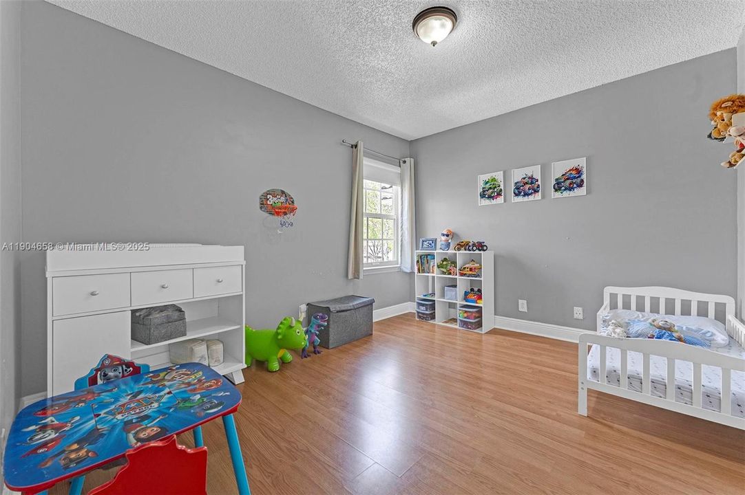 待售: $500,000 (3 贝兹, 2 浴室, 1690 平方英尺)