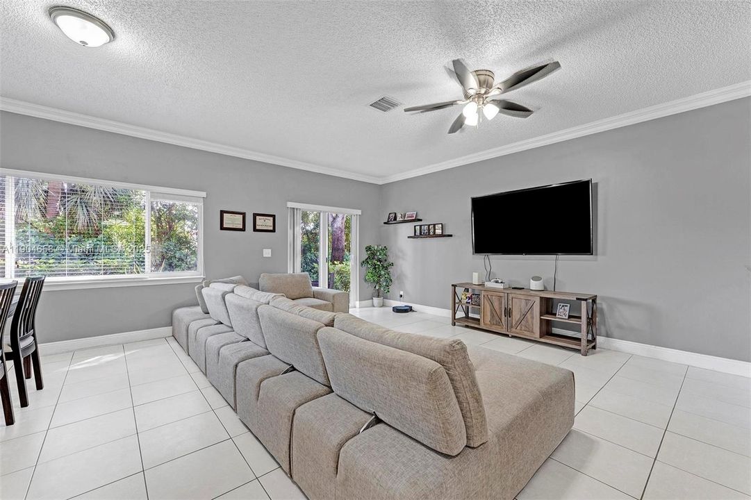 待售: $500,000 (3 贝兹, 2 浴室, 1690 平方英尺)