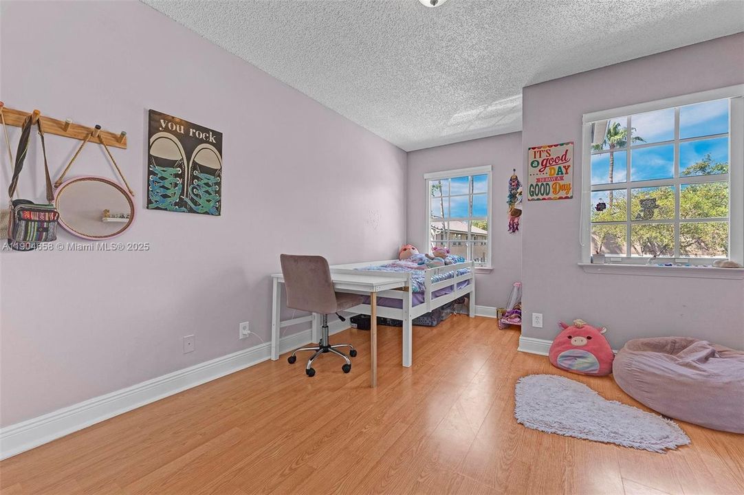 待售: $500,000 (3 贝兹, 2 浴室, 1690 平方英尺)