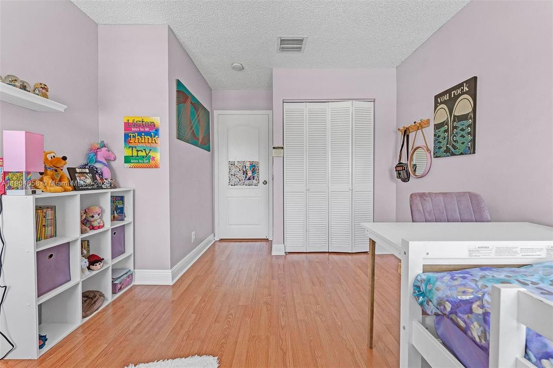 待售: $500,000 (3 贝兹, 2 浴室, 1690 平方英尺)