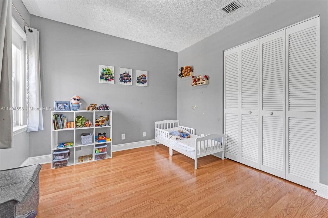 待售: $500,000 (3 贝兹, 2 浴室, 1690 平方英尺)