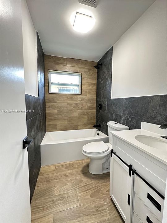 For Rent: $3,400 (3 beds, 2 baths, 3773 Square Feet)