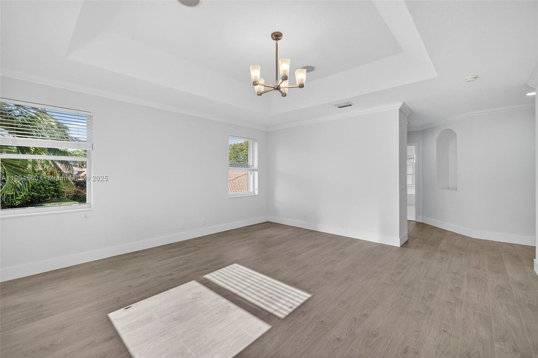 For Sale: $1,760,000 (5 beds, 5 baths, 3979 Square Feet)