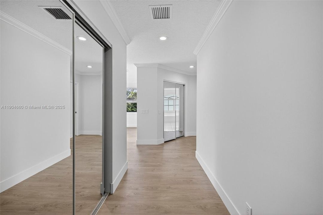 For Sale: $1,760,000 (5 beds, 5 baths, 3979 Square Feet)