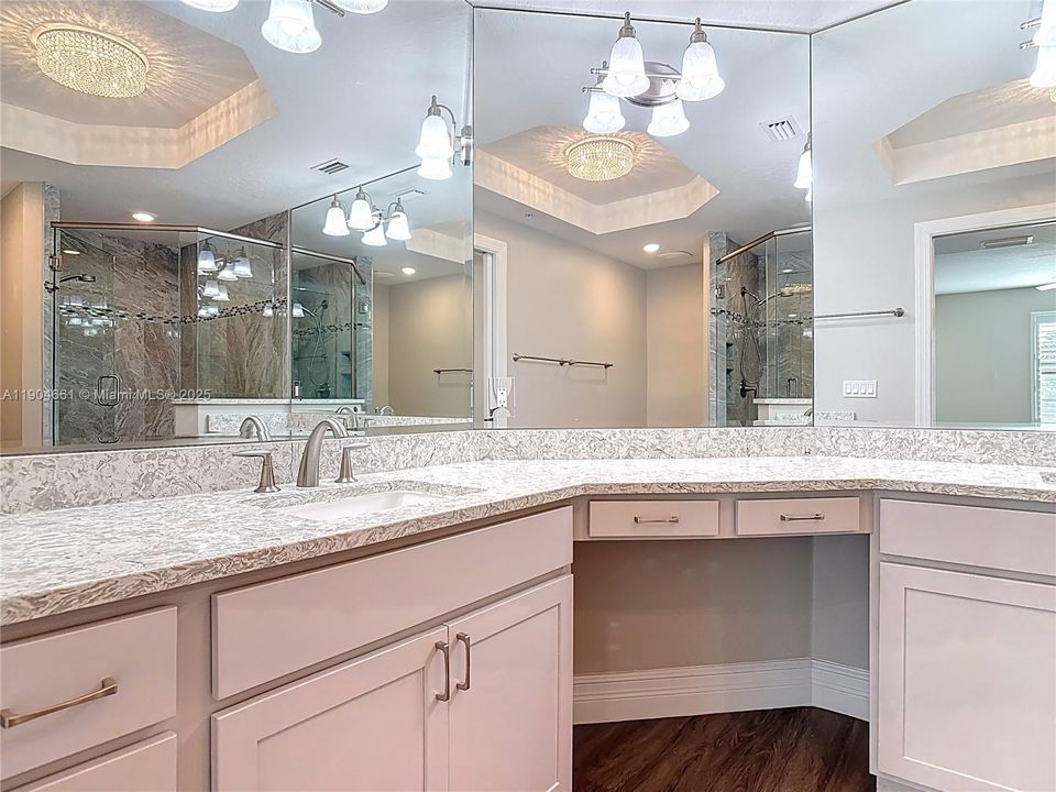 En Venta: $399,000 (3 camas, 2 baños, 1523 Pies cuadrados)