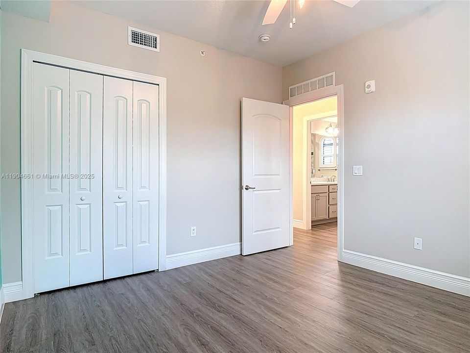 En Venta: $399,000 (3 camas, 2 baños, 1523 Pies cuadrados)