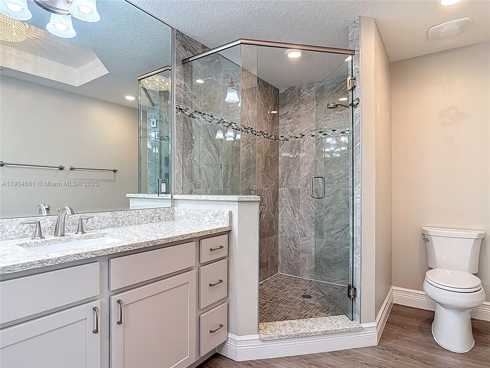 En Venta: $399,000 (3 camas, 2 baños, 1523 Pies cuadrados)