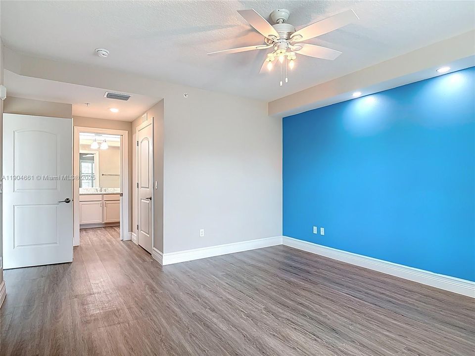 En Venta: $399,000 (3 camas, 2 baños, 1523 Pies cuadrados)