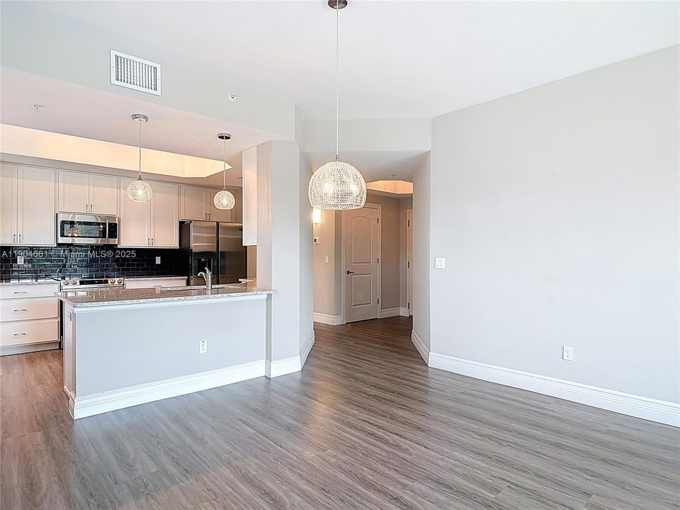 En Venta: $399,000 (3 camas, 2 baños, 1523 Pies cuadrados)