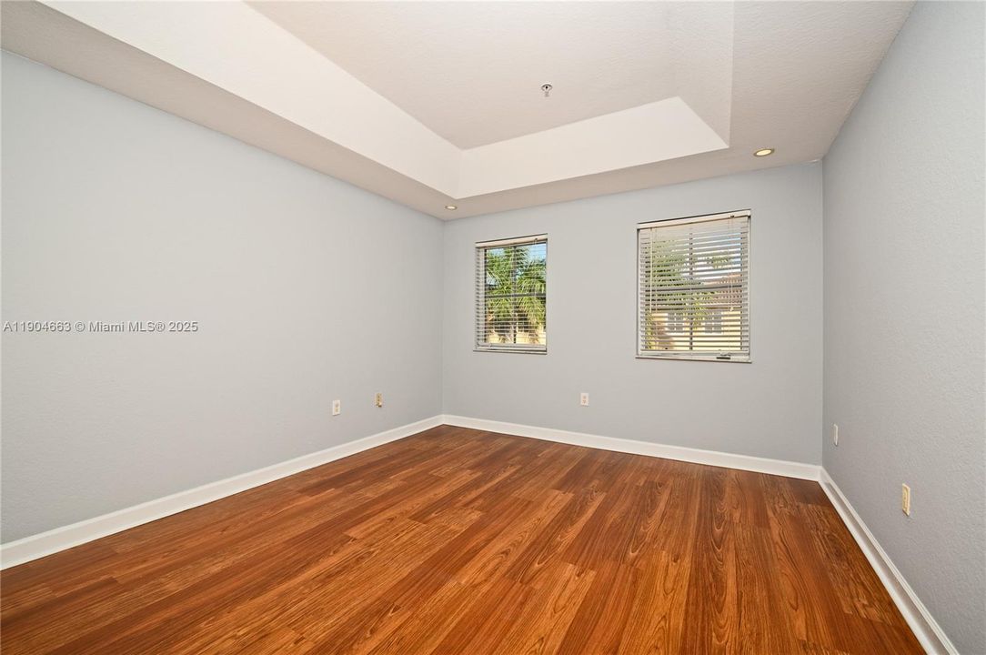 Recently Rented: $2,700 (3 beds, 2 baths, 1445 Square Feet)