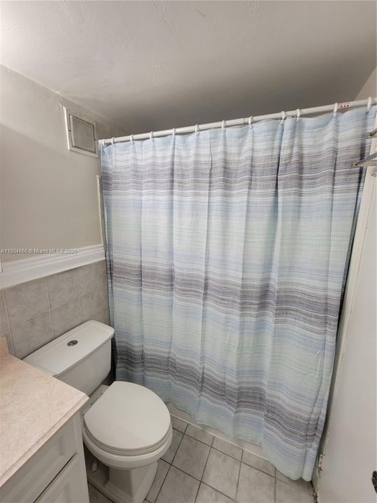 最近租的: $1,595 (1 贝兹, 1 浴室, 450 平方英尺)