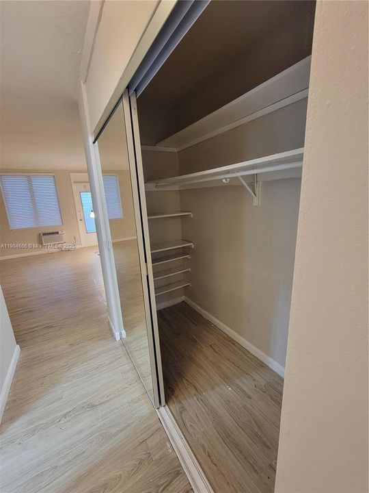 最近租的: $1,595 (1 贝兹, 1 浴室, 450 平方英尺)