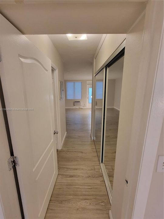 最近租的: $1,595 (1 贝兹, 1 浴室, 450 平方英尺)