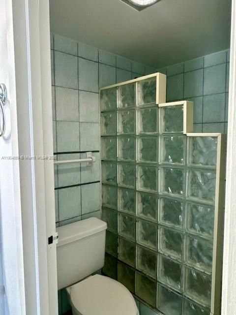 En Venta: $250,000 (2 camas, 2 baños, 1079 Pies cuadrados)