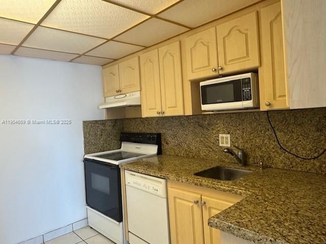 En Venta: $250,000 (2 camas, 2 baños, 1079 Pies cuadrados)