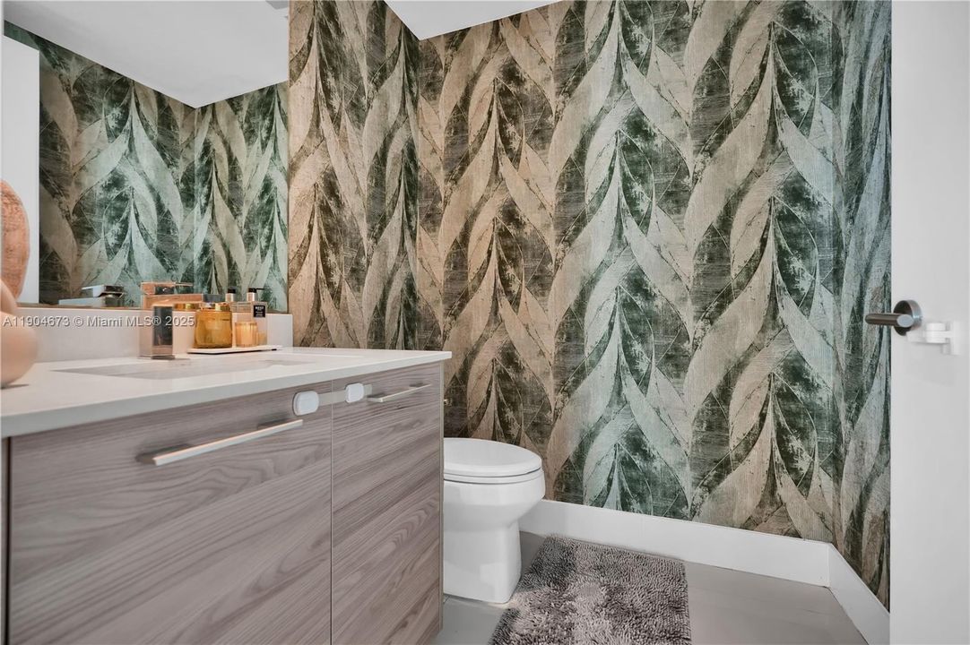 Recently Rented: $6,000 (3 beds, 2 baths, 1281 Square Feet)