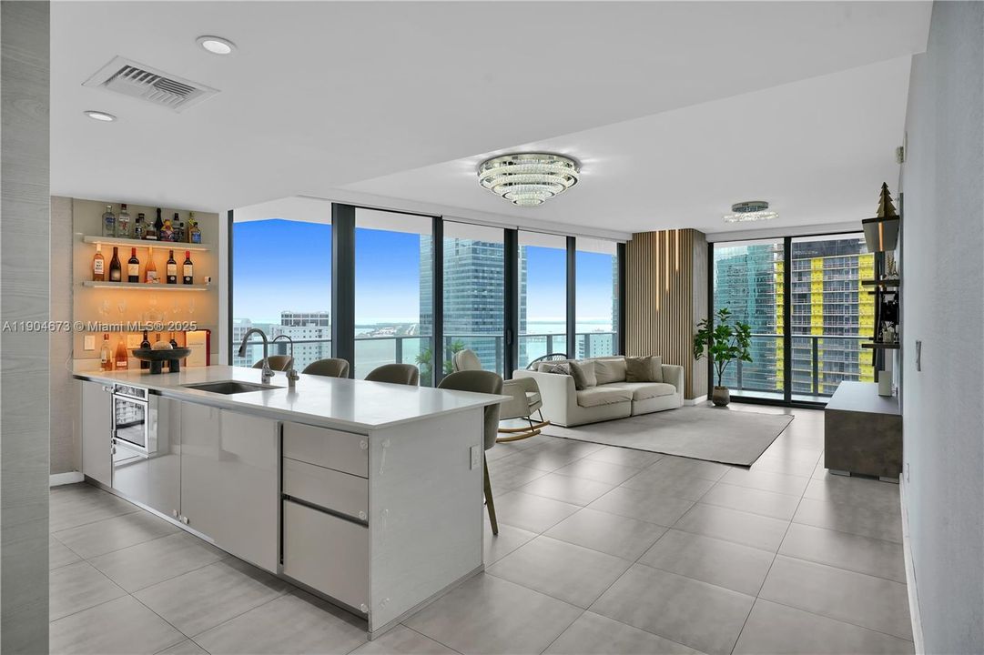 Recently Rented: $6,000 (3 beds, 2 baths, 1281 Square Feet)