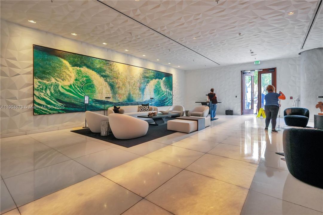 Recently Rented: $6,000 (3 beds, 2 baths, 1281 Square Feet)