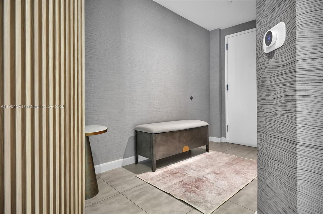 Recently Rented: $6,000 (3 beds, 2 baths, 1281 Square Feet)