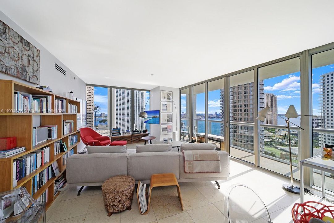 For Rent: $6,950 (3 beds, 2 baths, 2040 Square Feet)